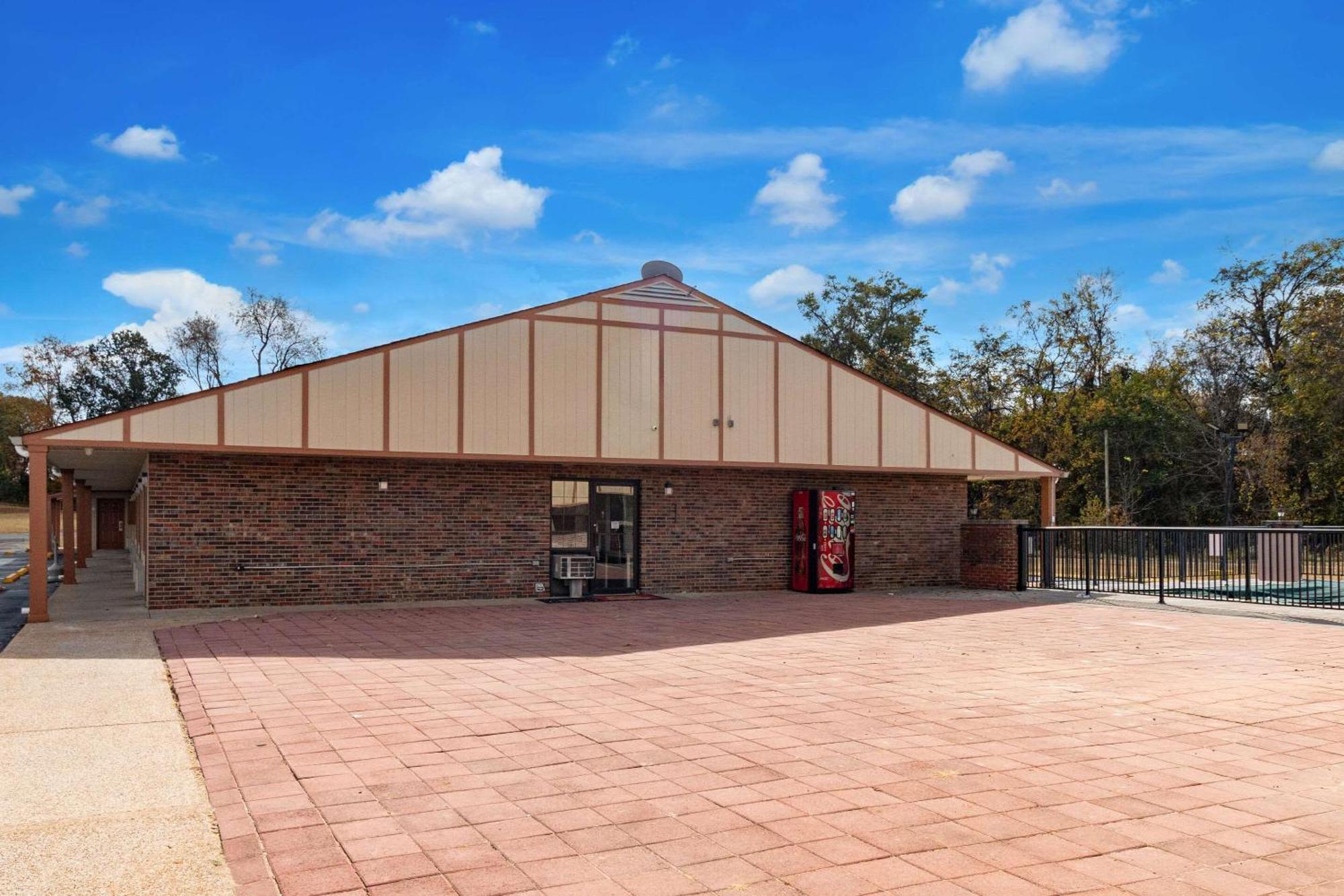 Econo Lodge Cornersville Kültér fotó