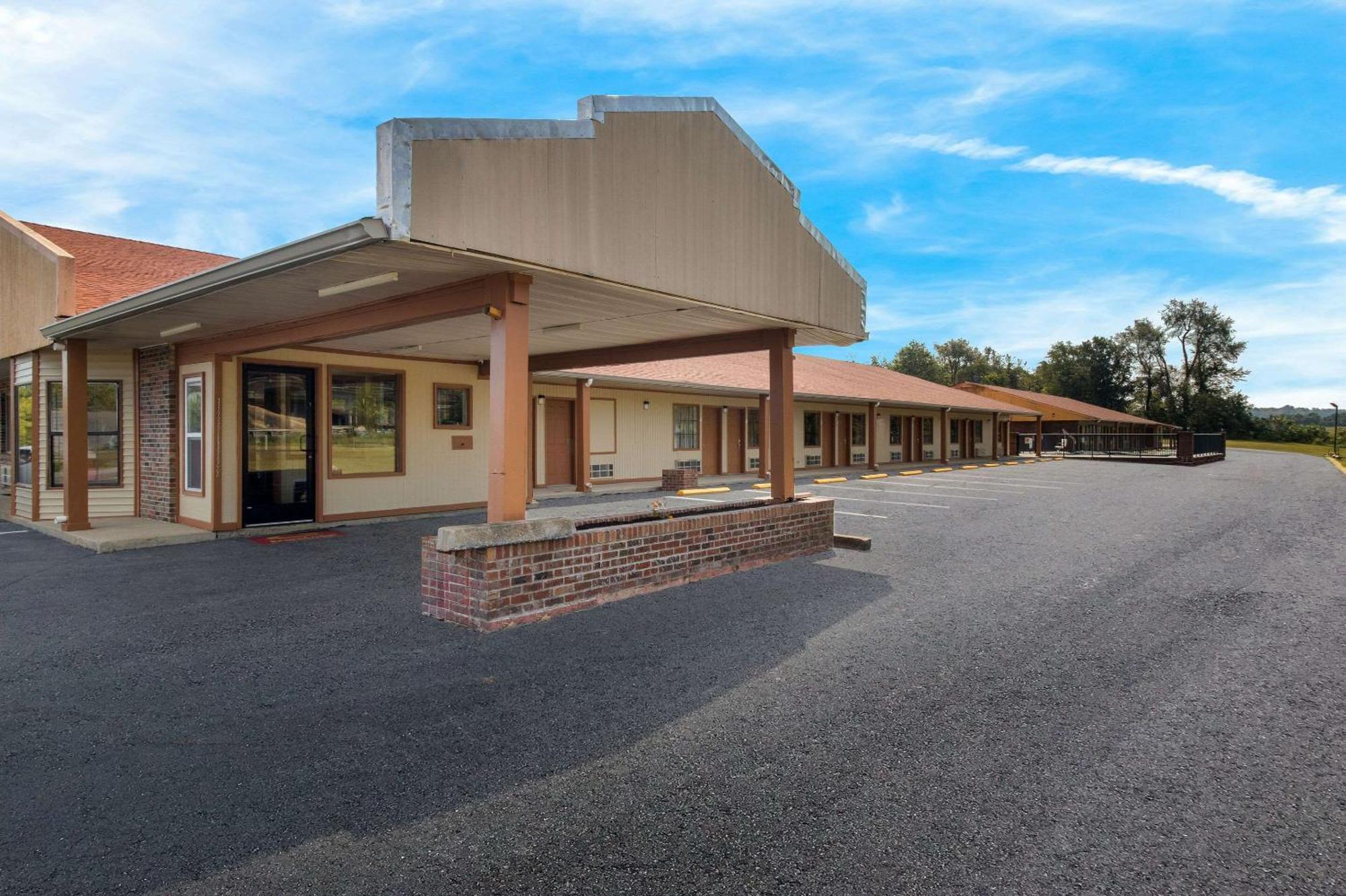 Econo Lodge Cornersville Kültér fotó