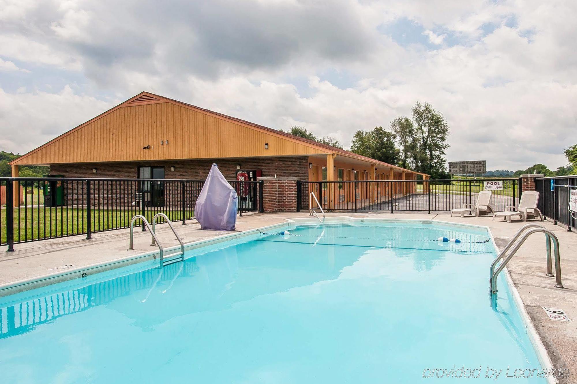 Econo Lodge Cornersville Kültér fotó